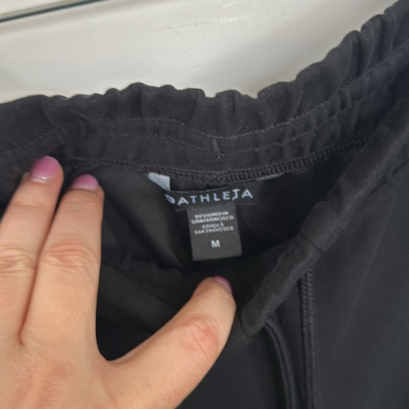 Athleta Seasoft Midrise Straight Crop Pant - Picture 4 of 7